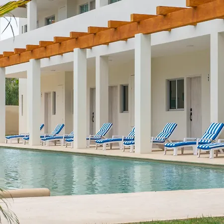 2 Bd Suite With Balcony, Rooftop Pool, Hot Tub, Gym #207